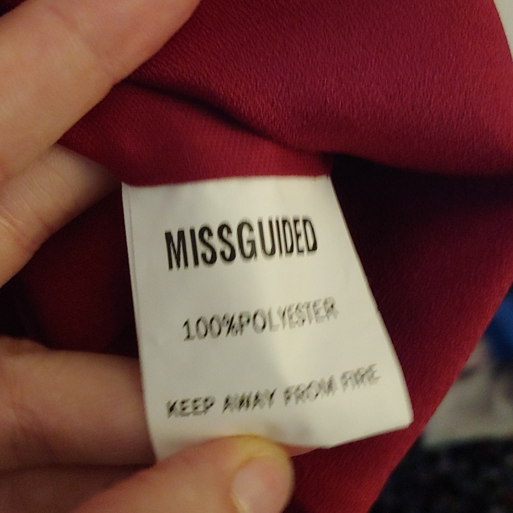 Missguided Burgundy Deep V Mini Dress with Scalloped Hem (Size 14, NWT) - Picture 7 of 9